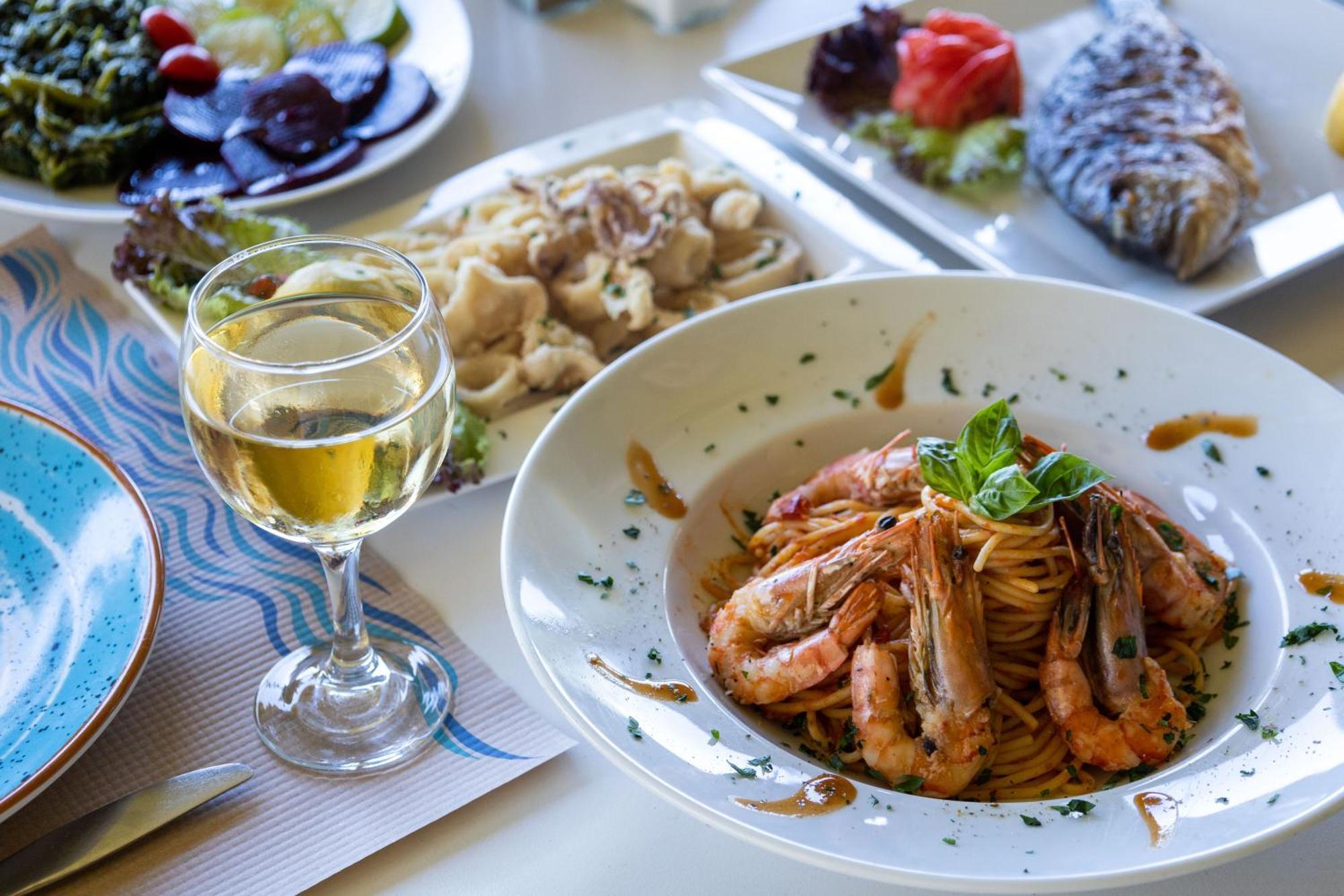 Venus Hotel Nea Styra